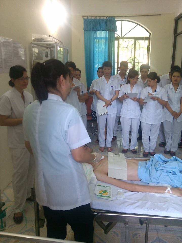 ệnh viện Phục hồi chức năng Hải Phòng tổ chức tiếp nhận chuyển giao kỹ thuật chăm sóc canuyn và hút đờm rãi cho bệnh nhân mở khí quản từ bệnh viện hữu nghị Việt Tiệp